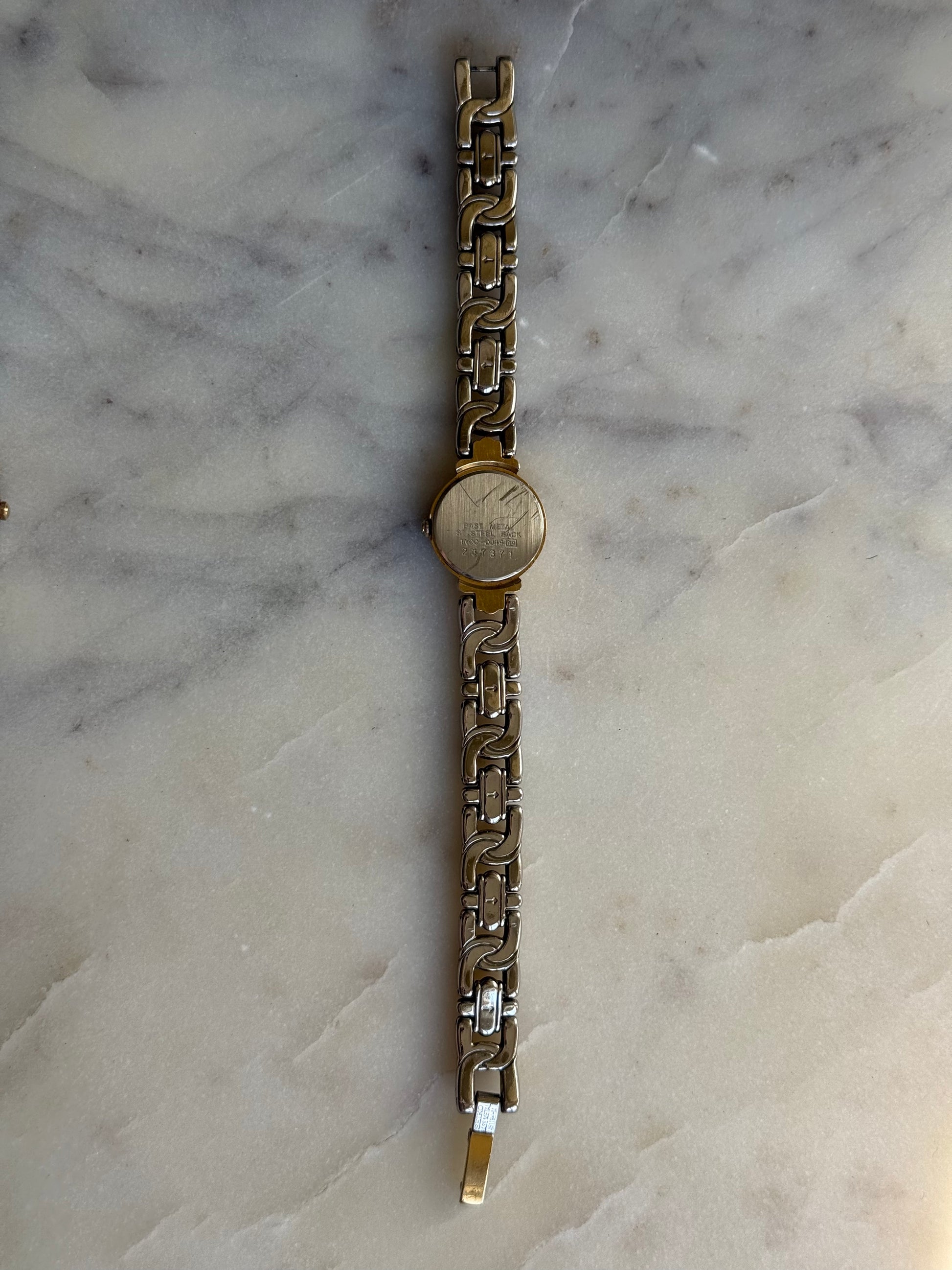 Seiko Quartz Vintage Two Tone Bracelet Watch (Good Condition)
