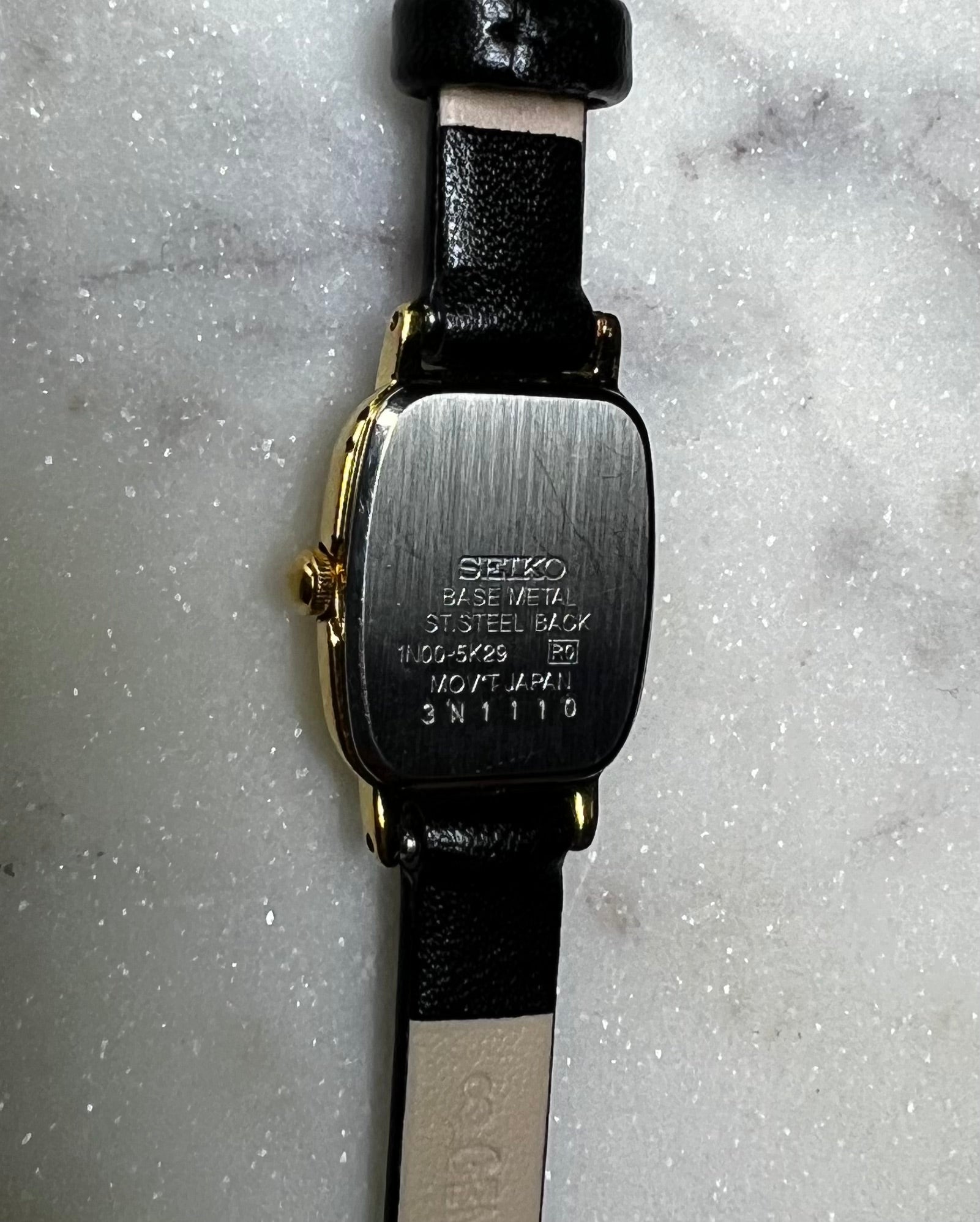 Seiko Vintage Women Watch 17mm White Dial Gold Tone Rectangle 1N00-5K29 - New Battery