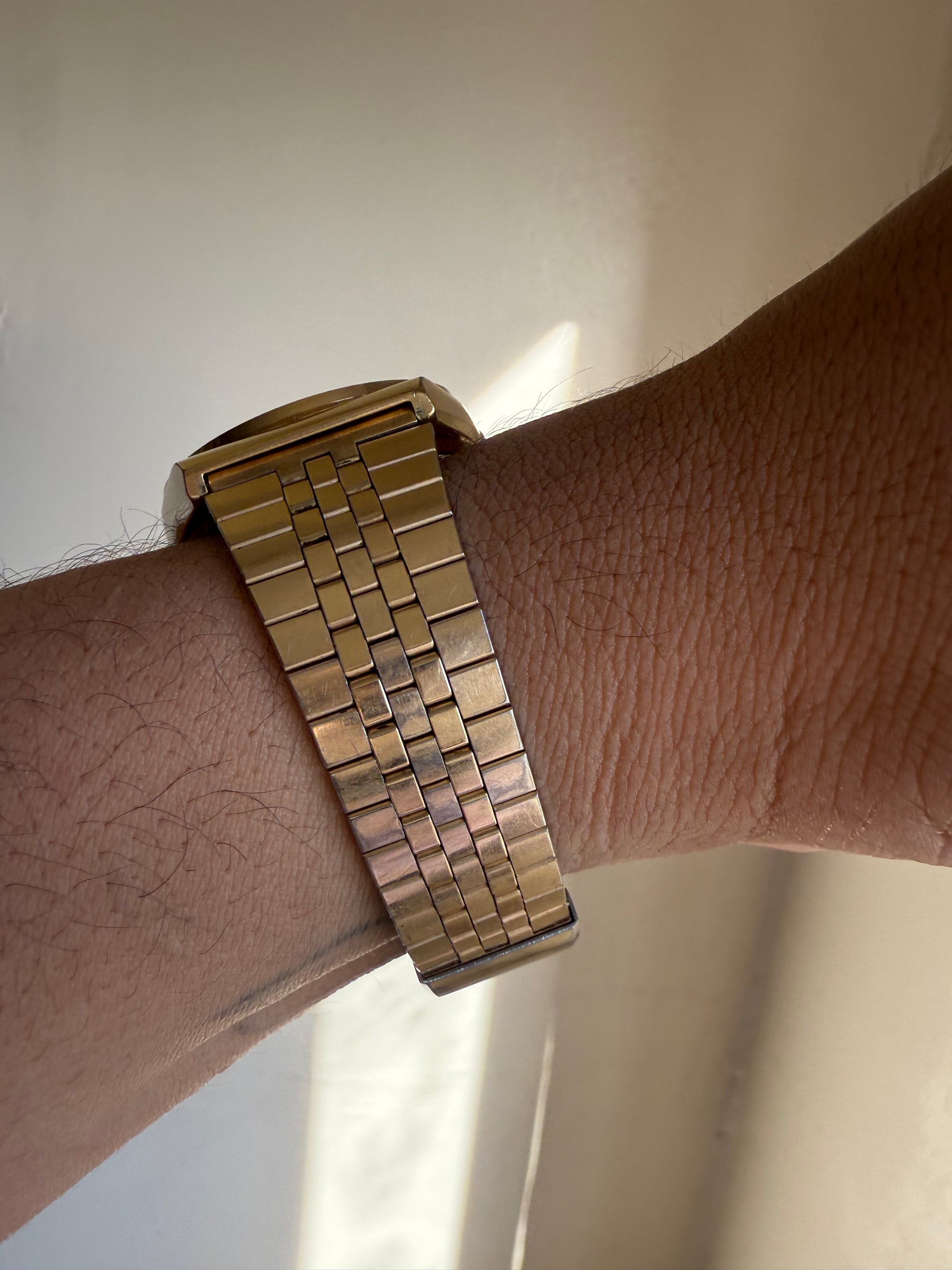 1978 Seiko Quartz SQ Gold Tone Day Date Watch