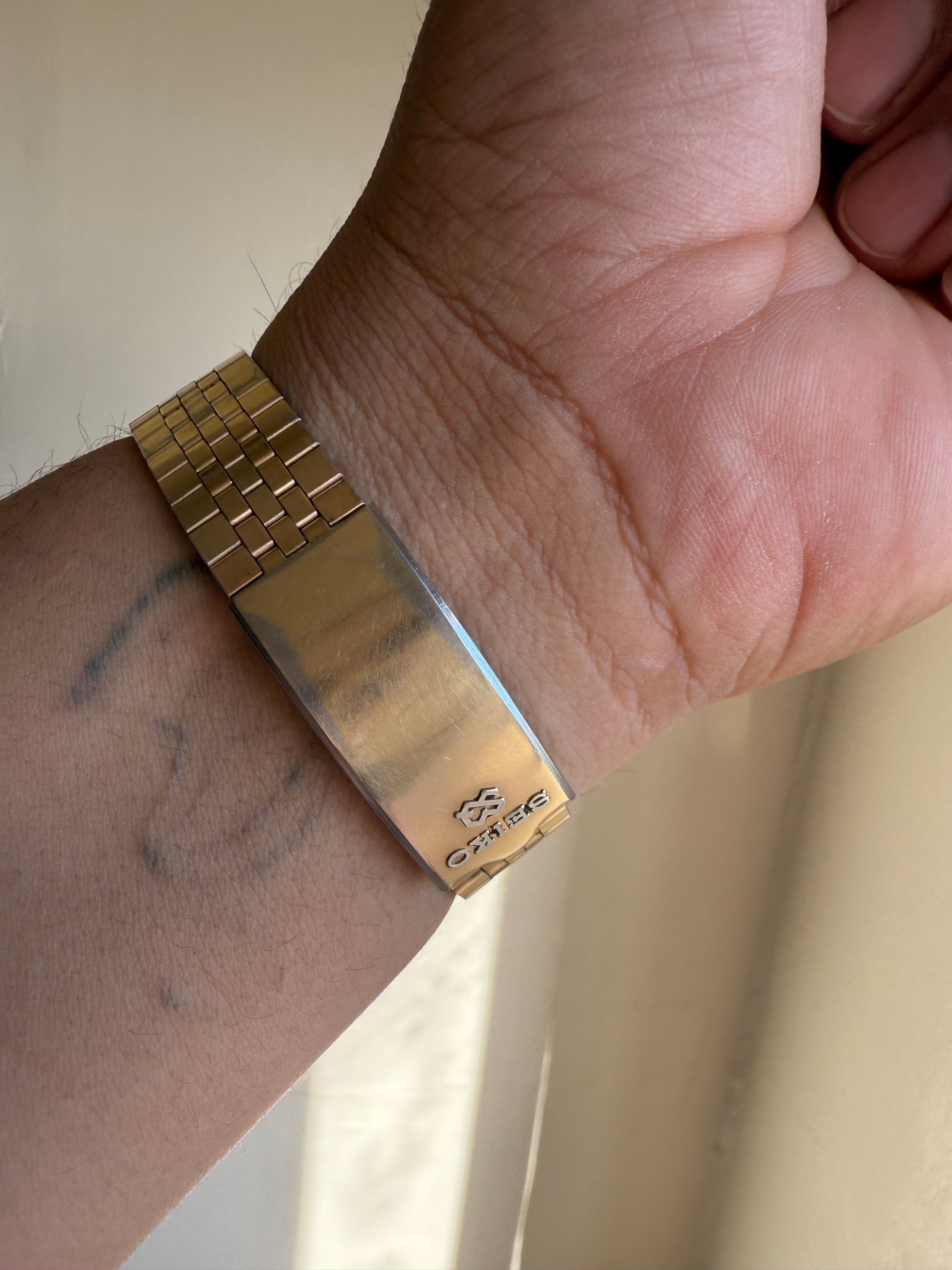 1978 Seiko Quartz SQ Gold Tone Day Date Watch