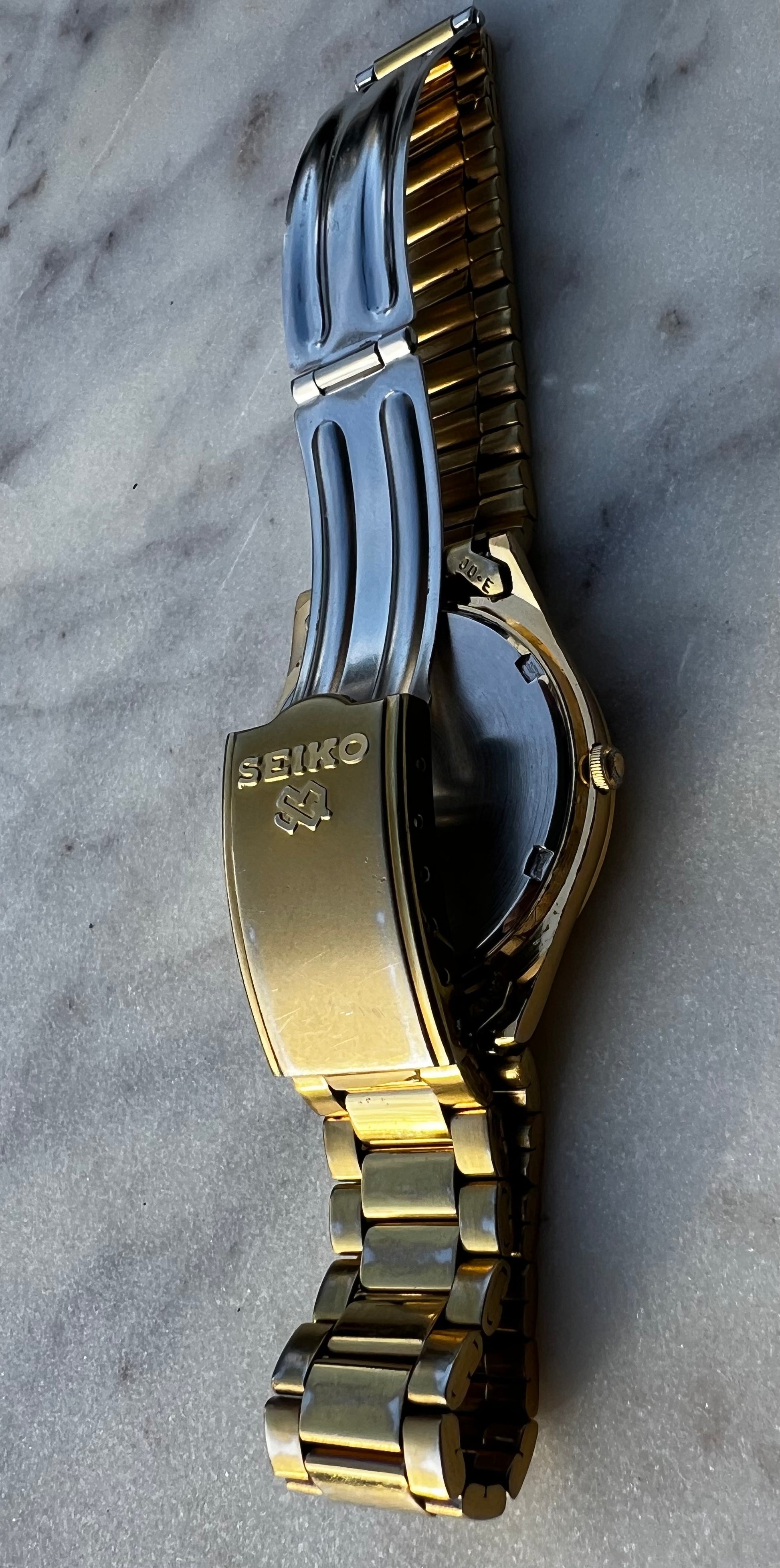 Seiko Vintage 1980 Quartz Gold Tone Day Date Watch