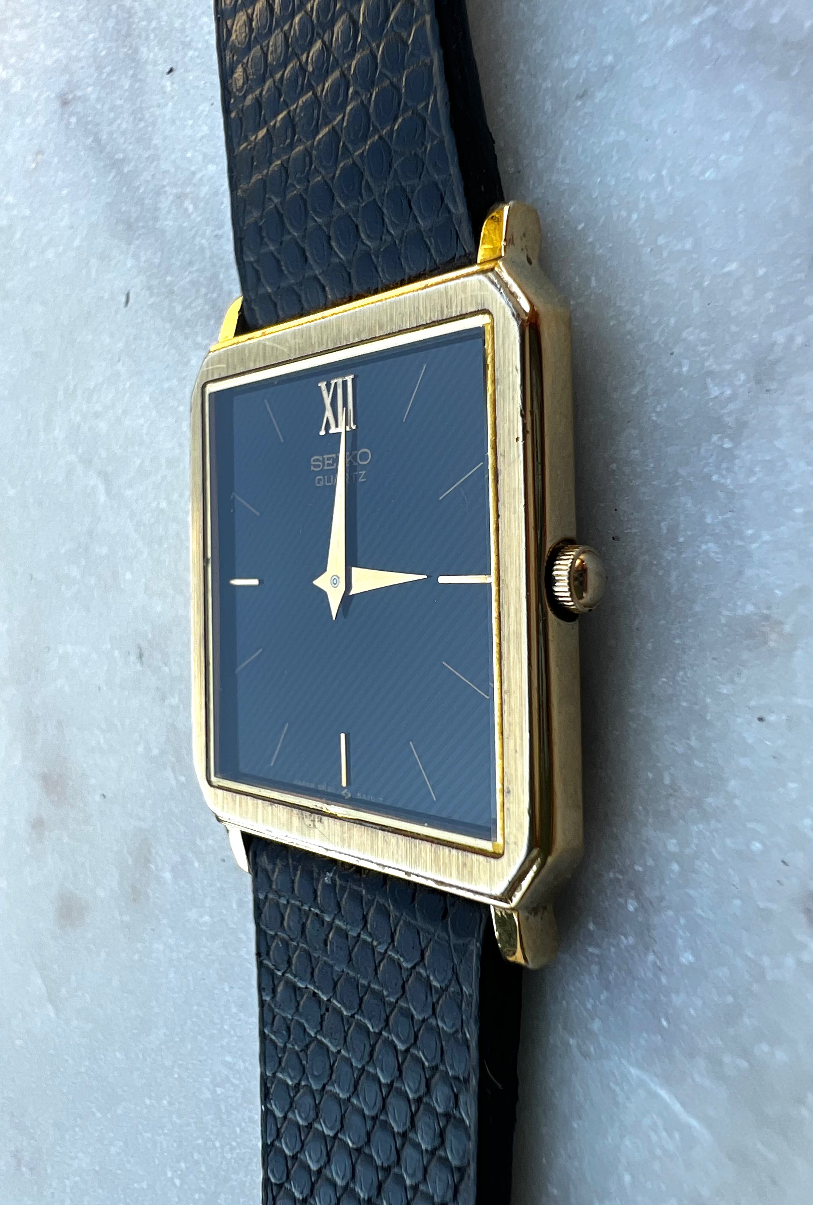 1995 Seiko Gilt Tank Pinstripe 5p30 Quartz Tank Watch