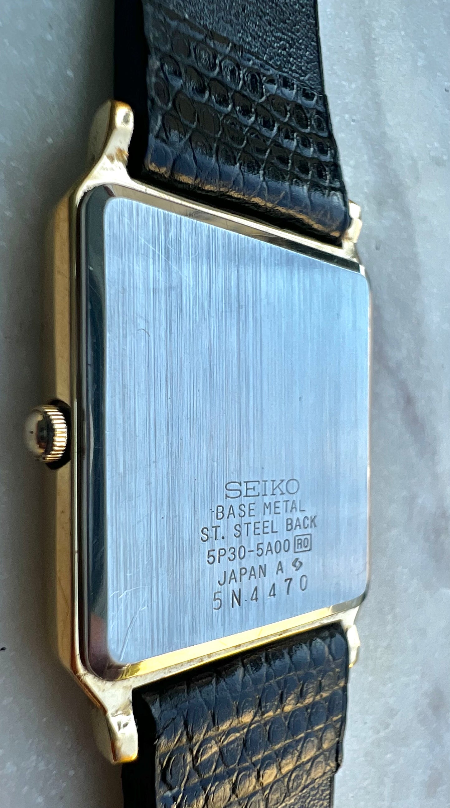 1995 Seiko Gilt Tank Pinstripe 5p30 Quartz Tank Watch