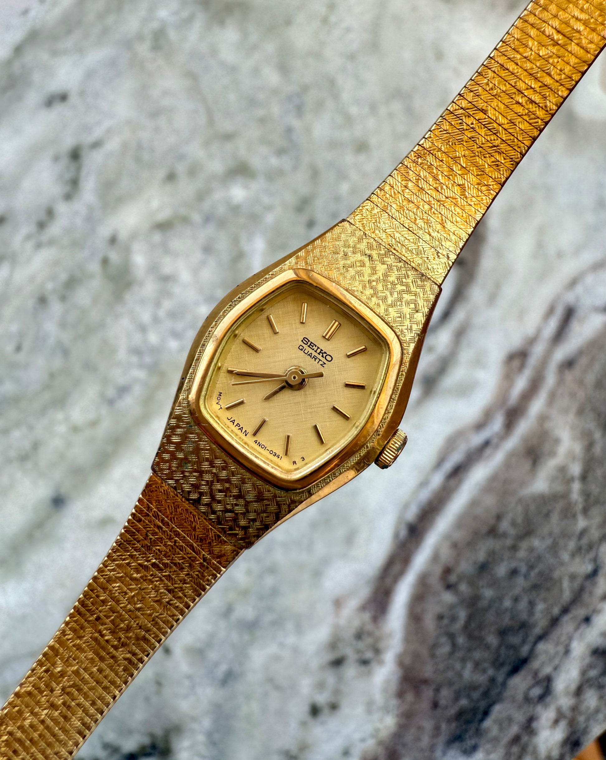 1995 Seiko Quartz Hexagon Gold Tone Watch