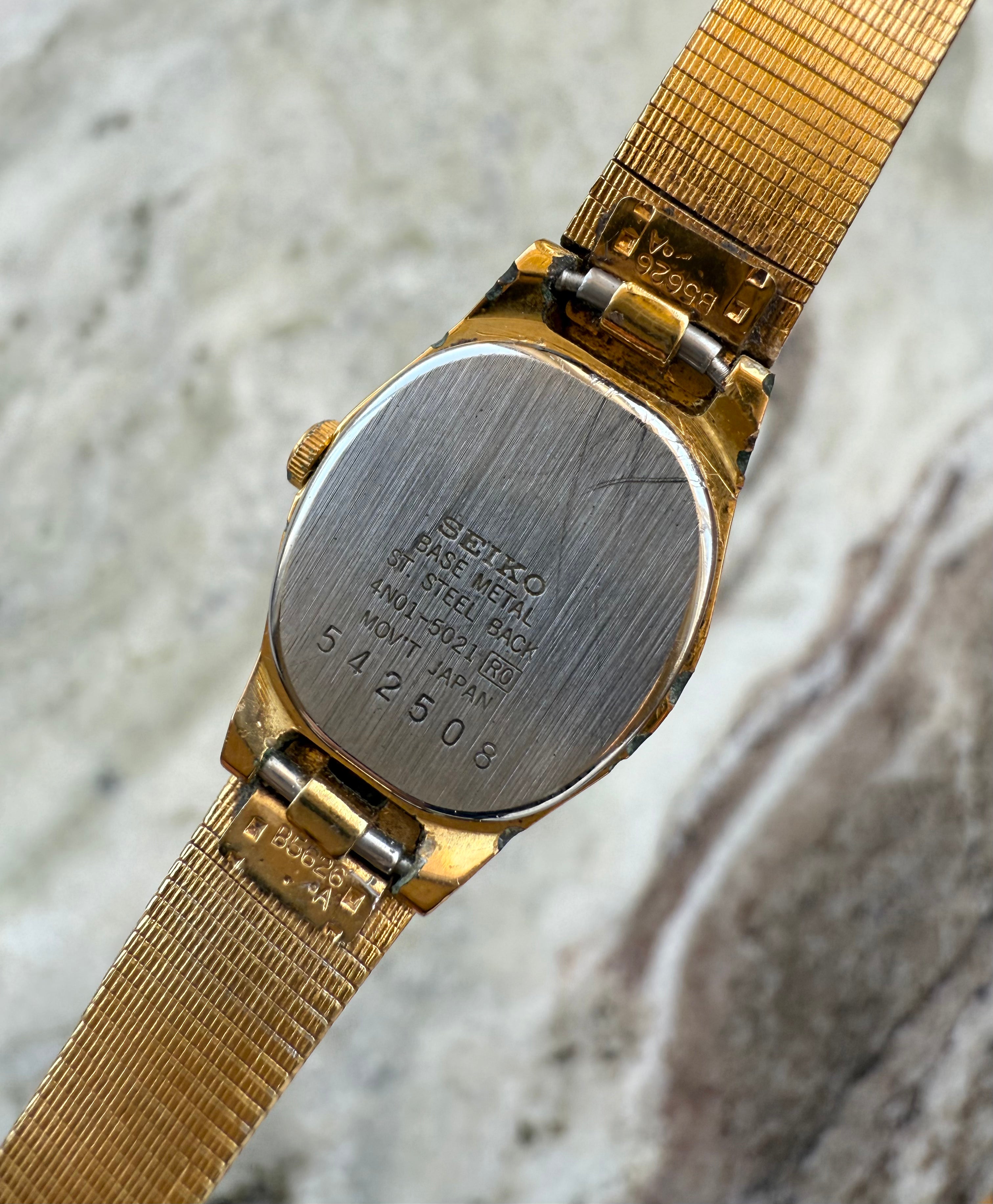1995 Seiko Quartz Hexagon Gold Tone Watch