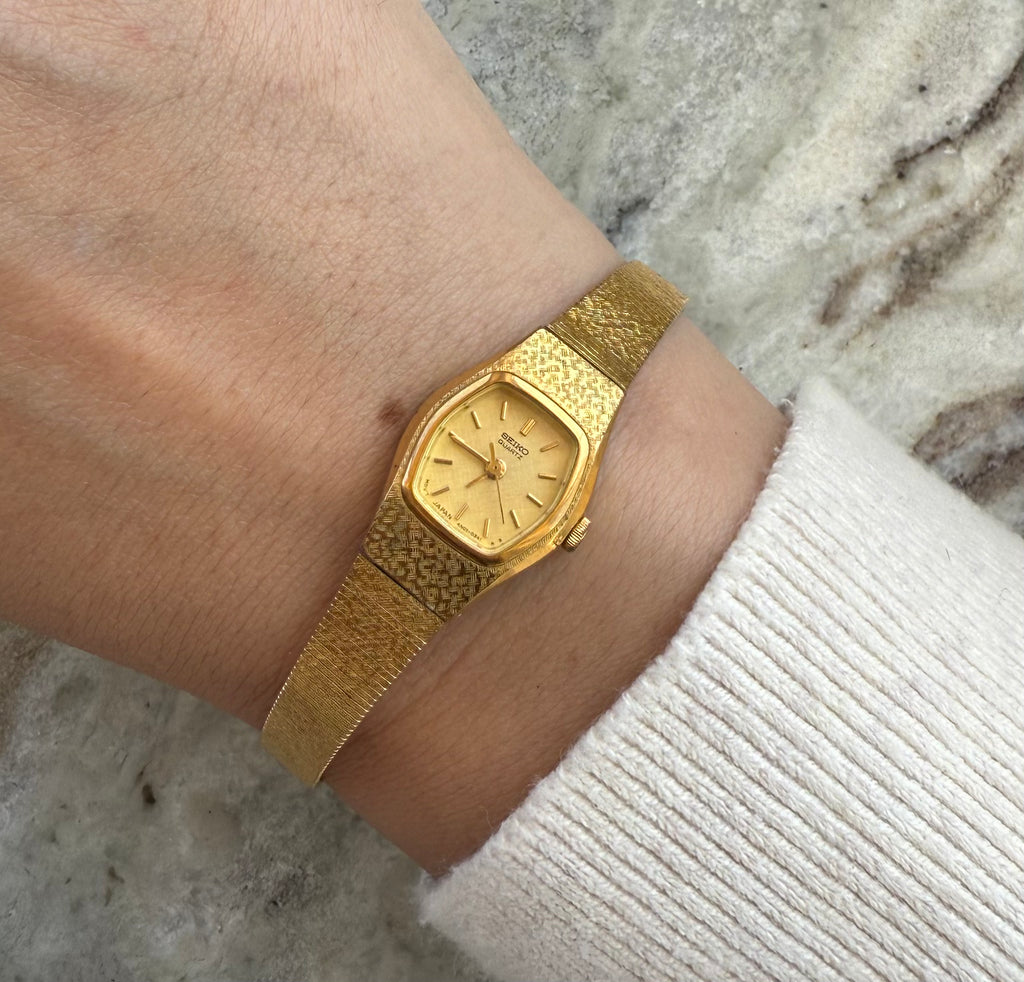 1995 Seiko Quartz Hexagon Gold Tone Watch