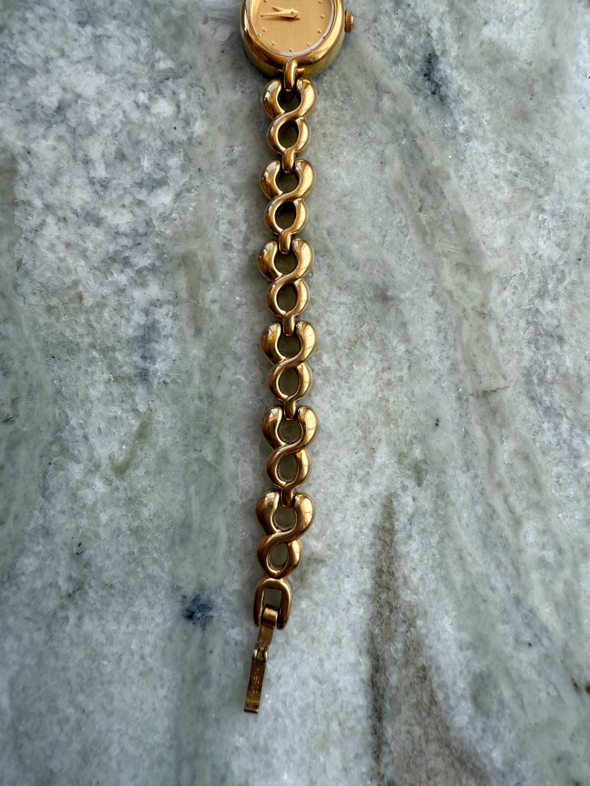 1990 Seiko Quartz Oval Bracelet Watch