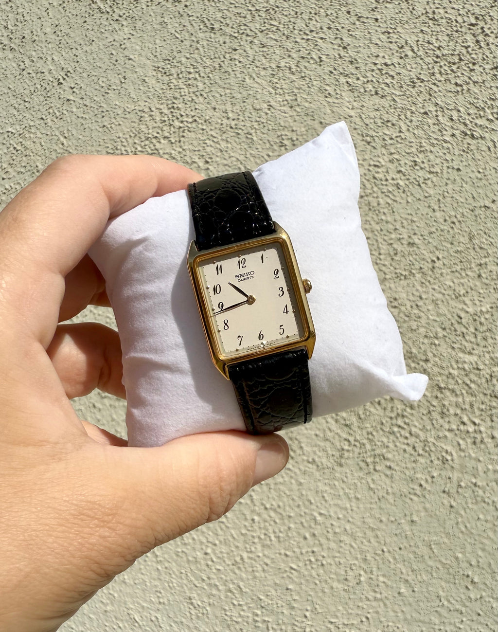 1997 Seiko Quartz Vintage Gold Tone & Cream Dial Tank Watch