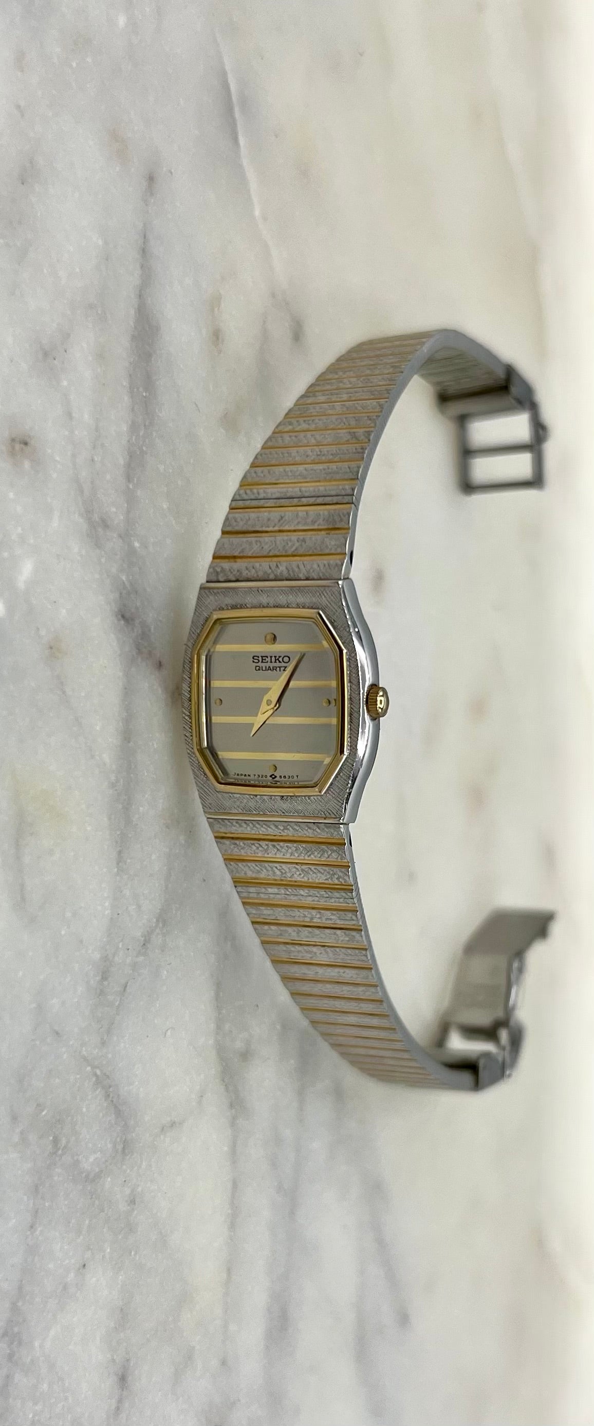 Seiko Vintage 80's Quartz Two Tone Octagon Bezel Watch (Good Condition)