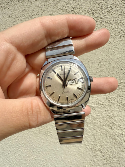 1978 Timex Electric Silver Tone & Champagne Sunburst England Dial Day Date Watch