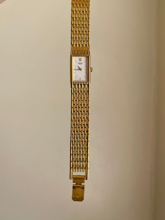 Seiko Vintage Gold Tone Women's Watch with White Dial - New Battery (Near Mint)