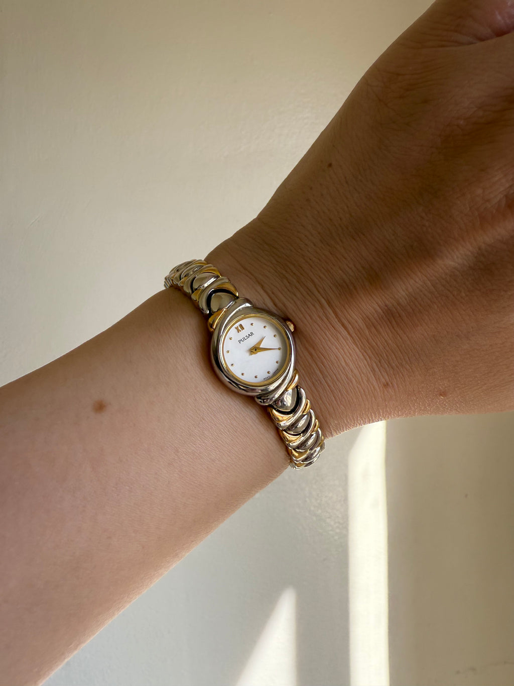 Pulsar Mov't Japan Vintage Two Tone White Dial Watch