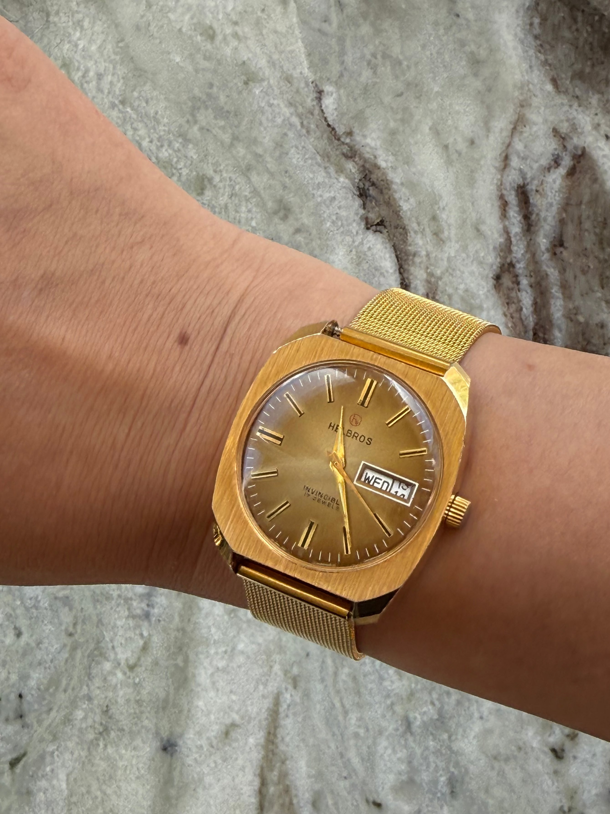 1970s Helbros Day-Date Invincible 17 Jewel Mechanical Watch