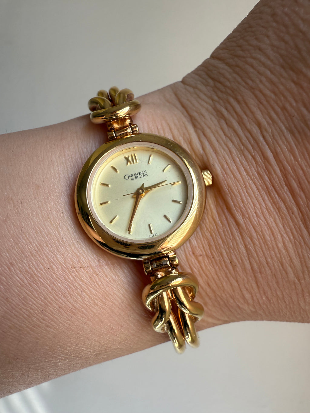 2000 Y2K Caravelle by BULOVA Gold Tone Gold Dial Bengal Bracelet Watch