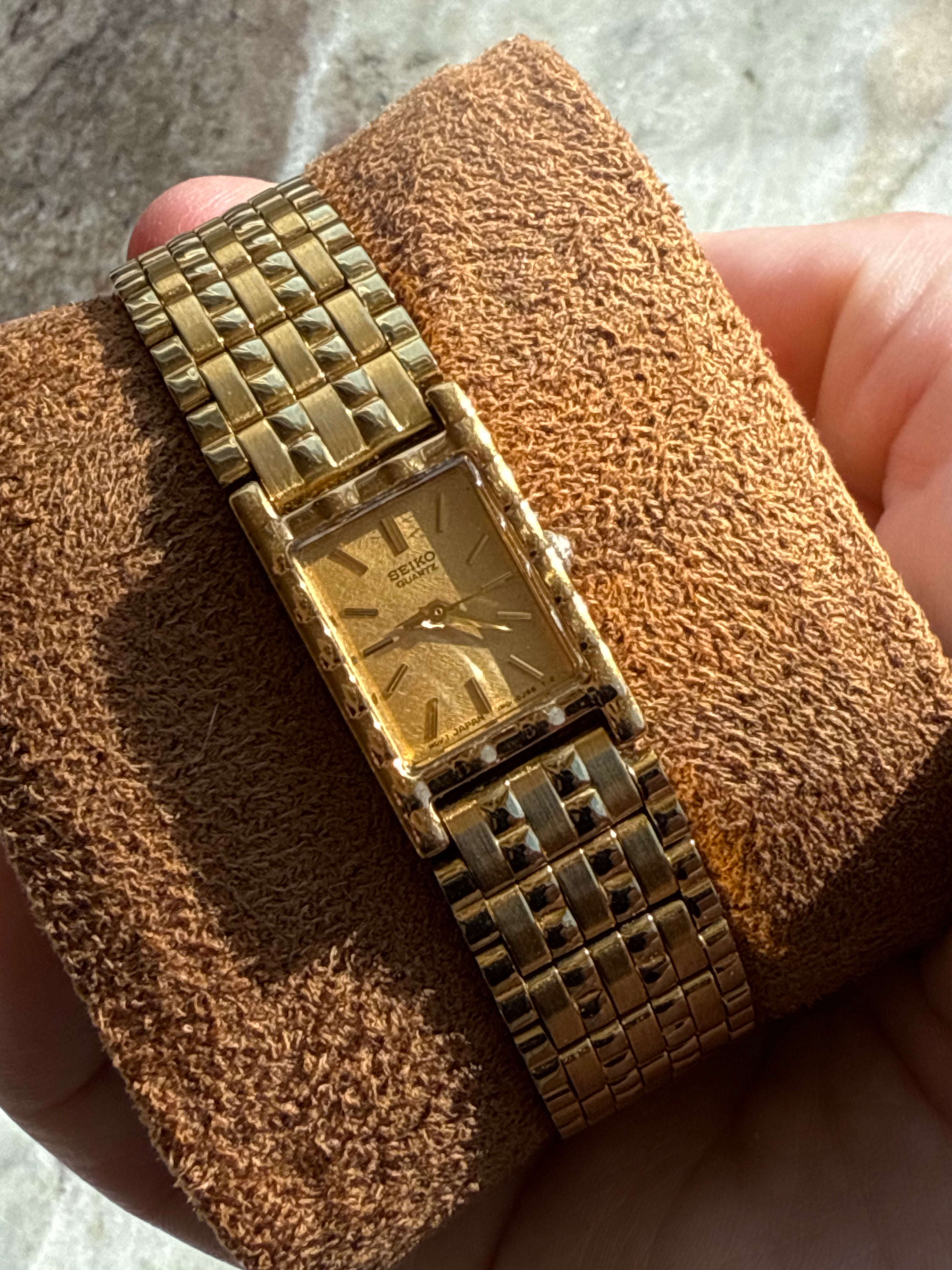 1994 Seiko Quartz Gold Tone Tank Watch