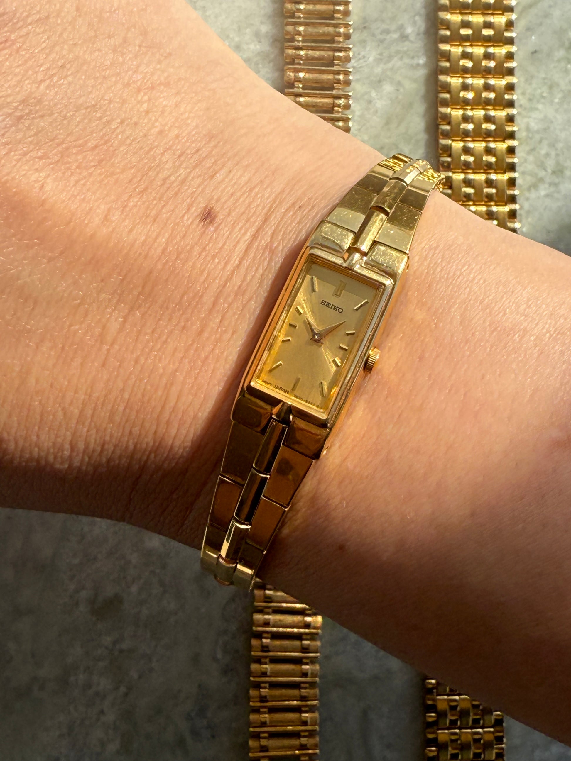 1990 Seiko Quartz Gold Tone Tank Watch