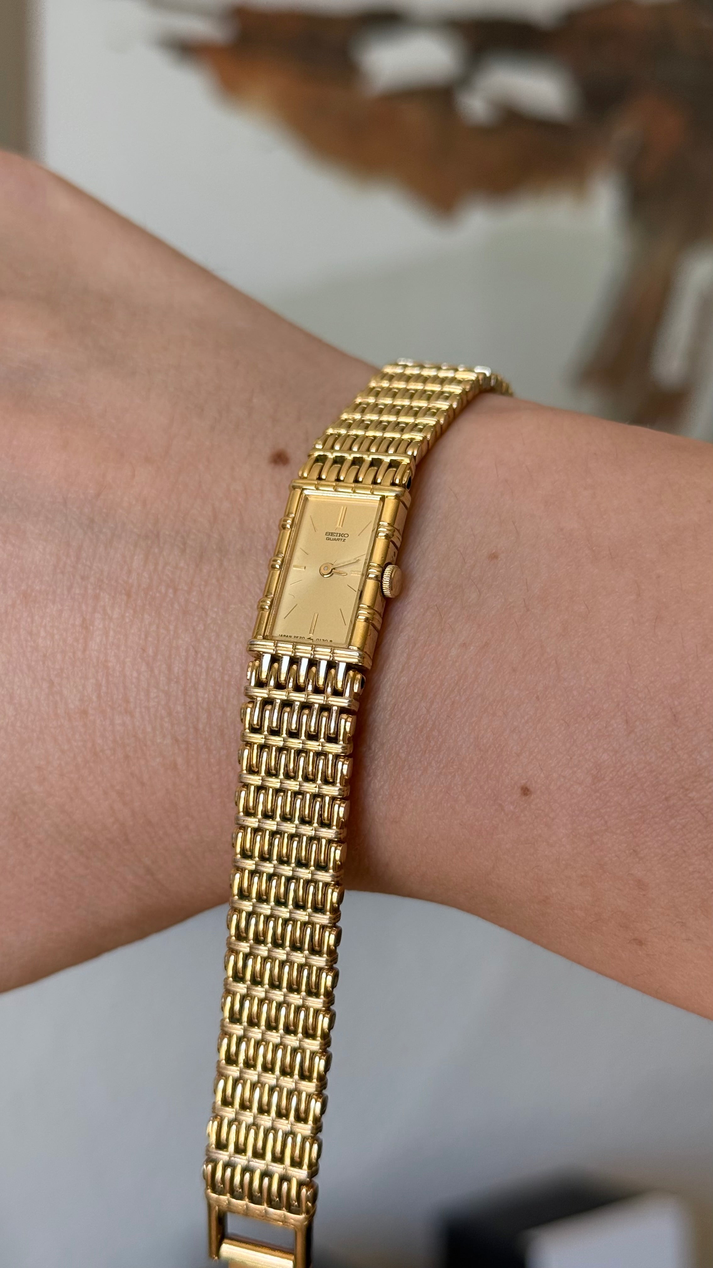 1987 Seiko Quartz Gold Tone Bracelet Tank Watch