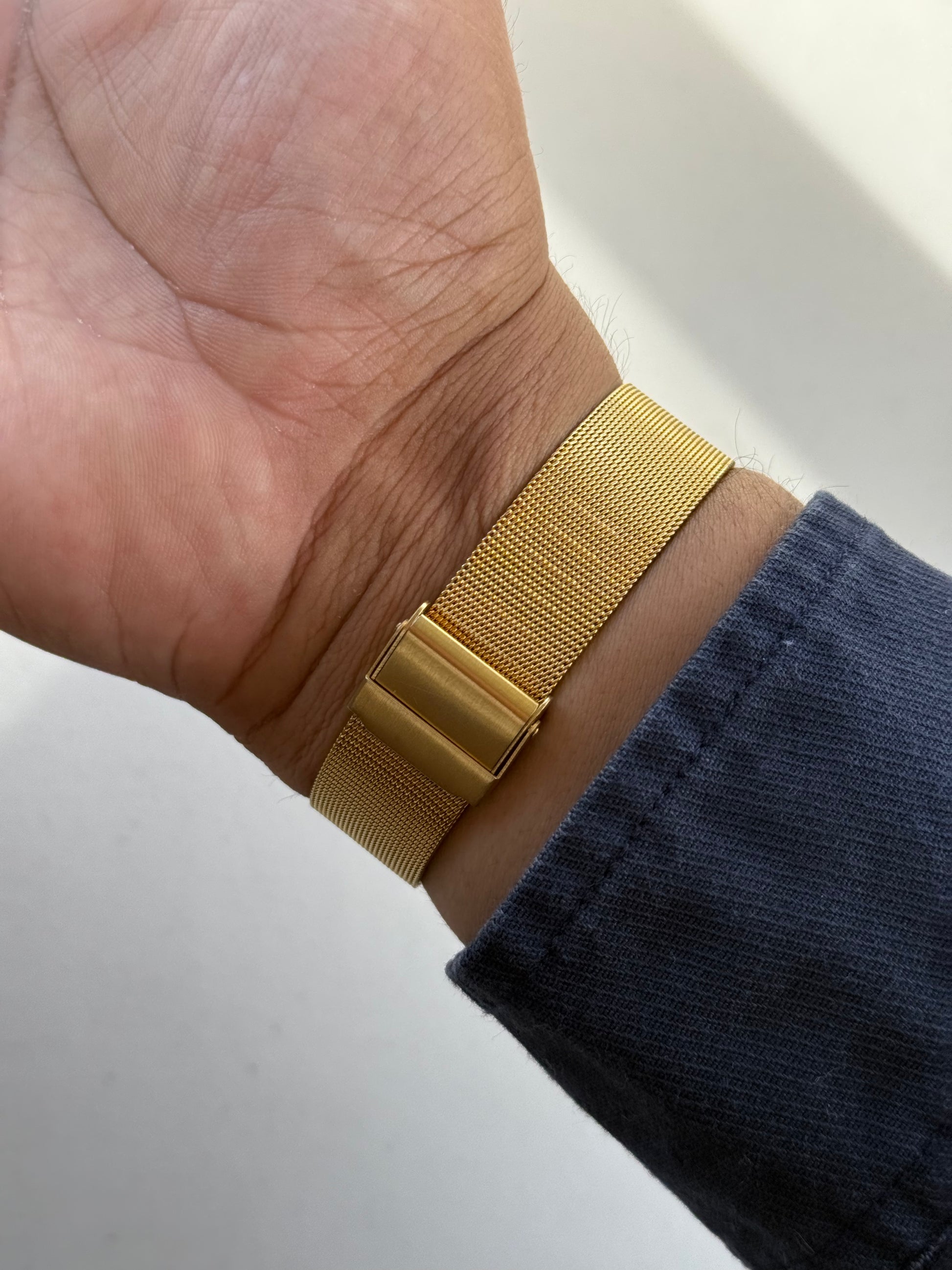 1970s Helbros Day-Date Invincible 17 Jewel Mechanical Watch