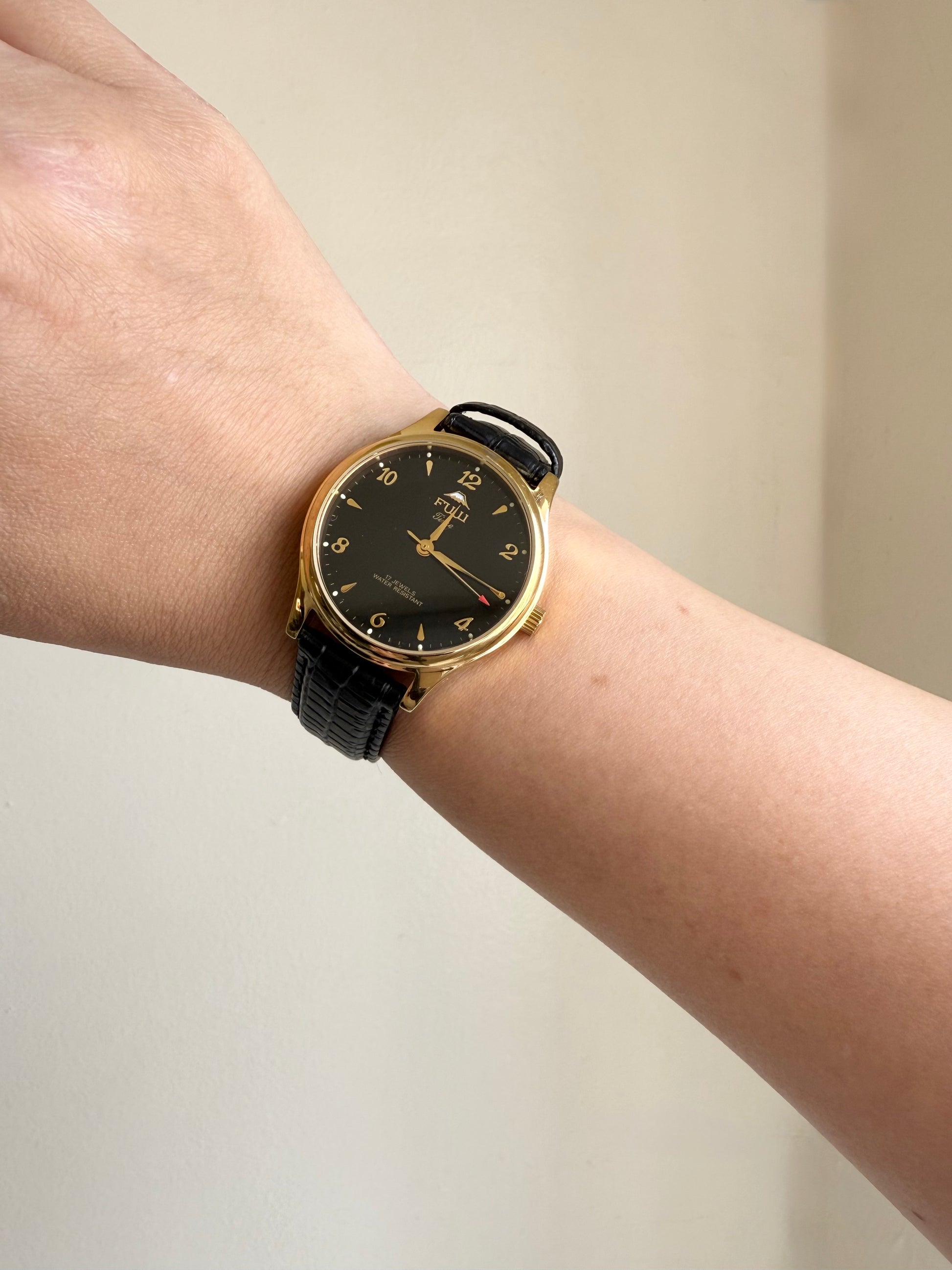 Y2K Fuji Time 17 Jewel Mechanical Watch