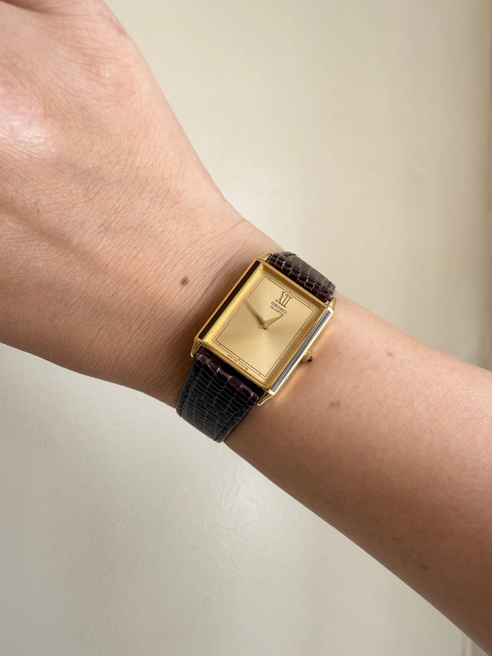 1985 Seiko Quartz Gold Tone Tank Watch