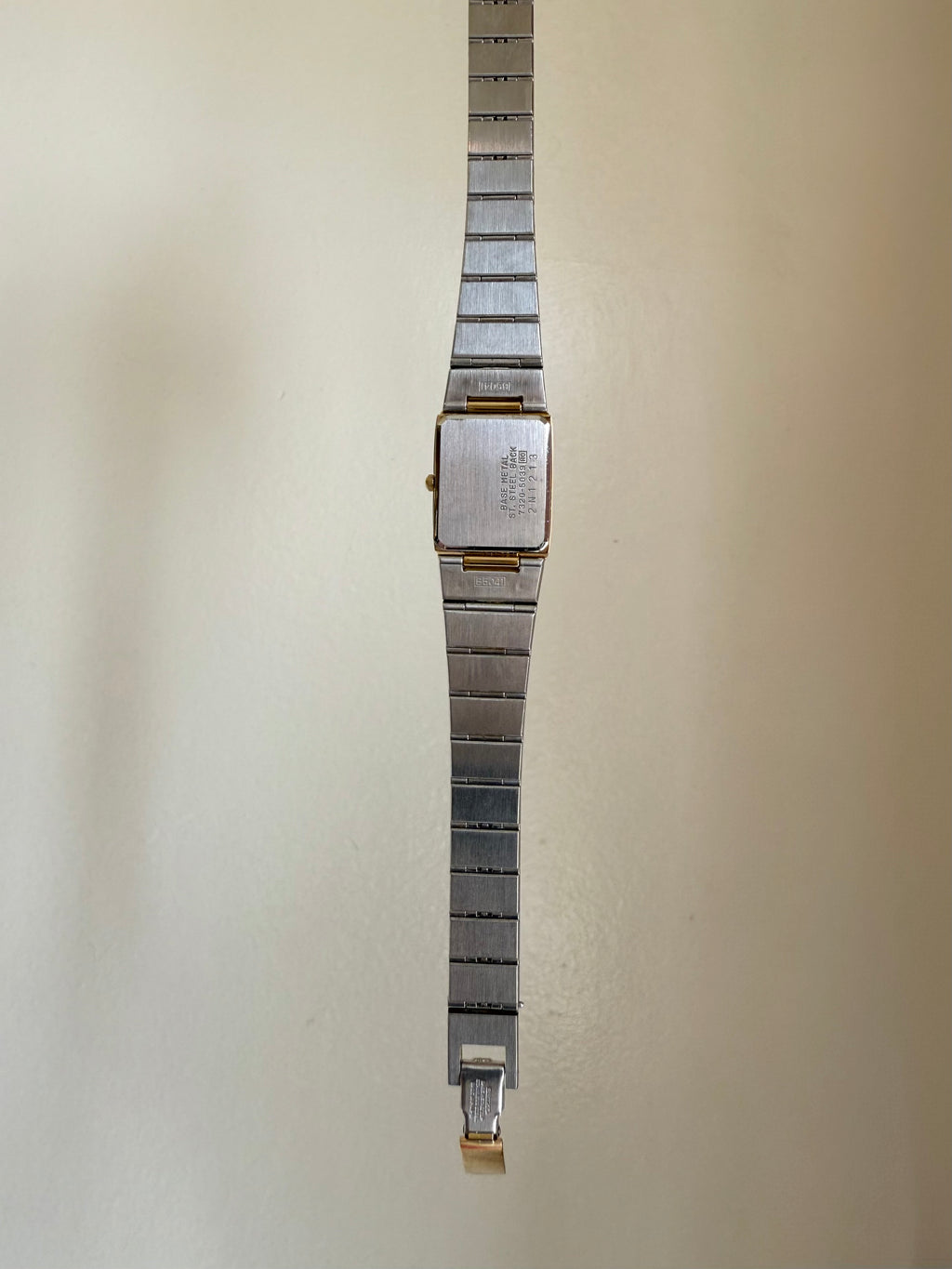 1982 Seiko Quartz Gold Tone Gold Dial Tank Watch