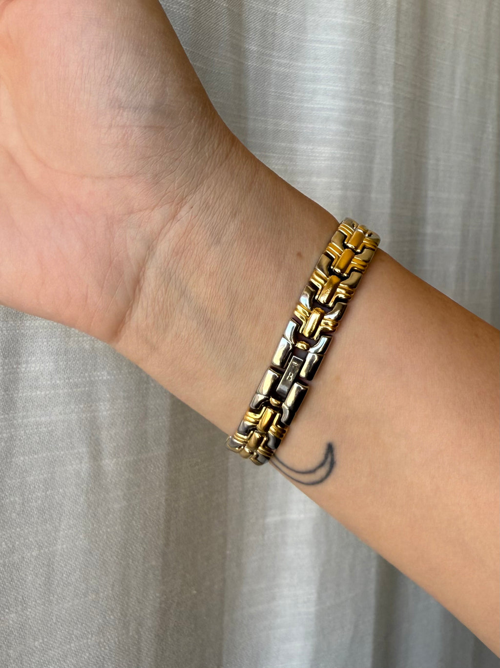 1996 Bulova Quartz Two Tone Bracelet Watch
