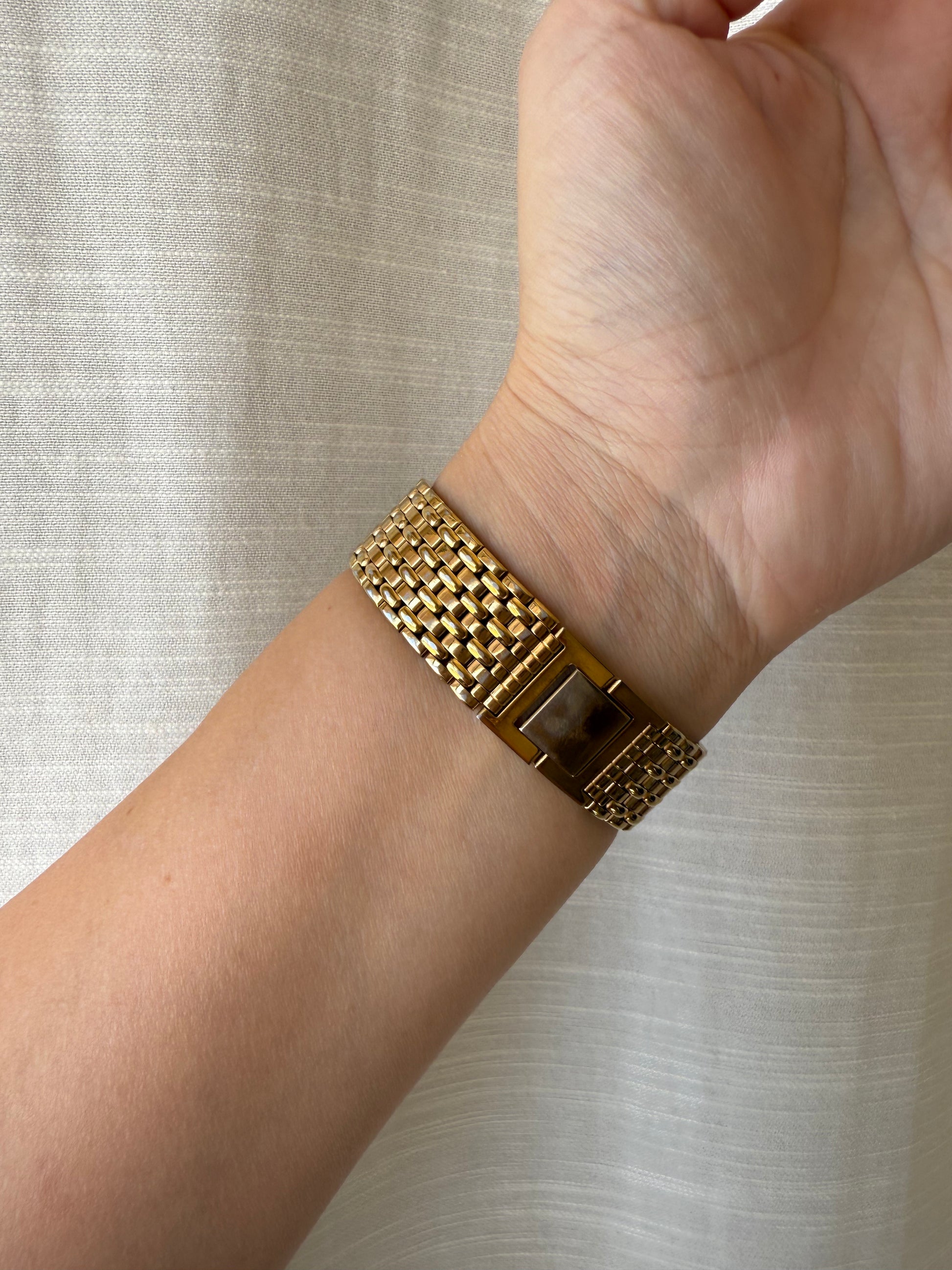 1991 Seiko Quartz Gold Tone Tank Watch