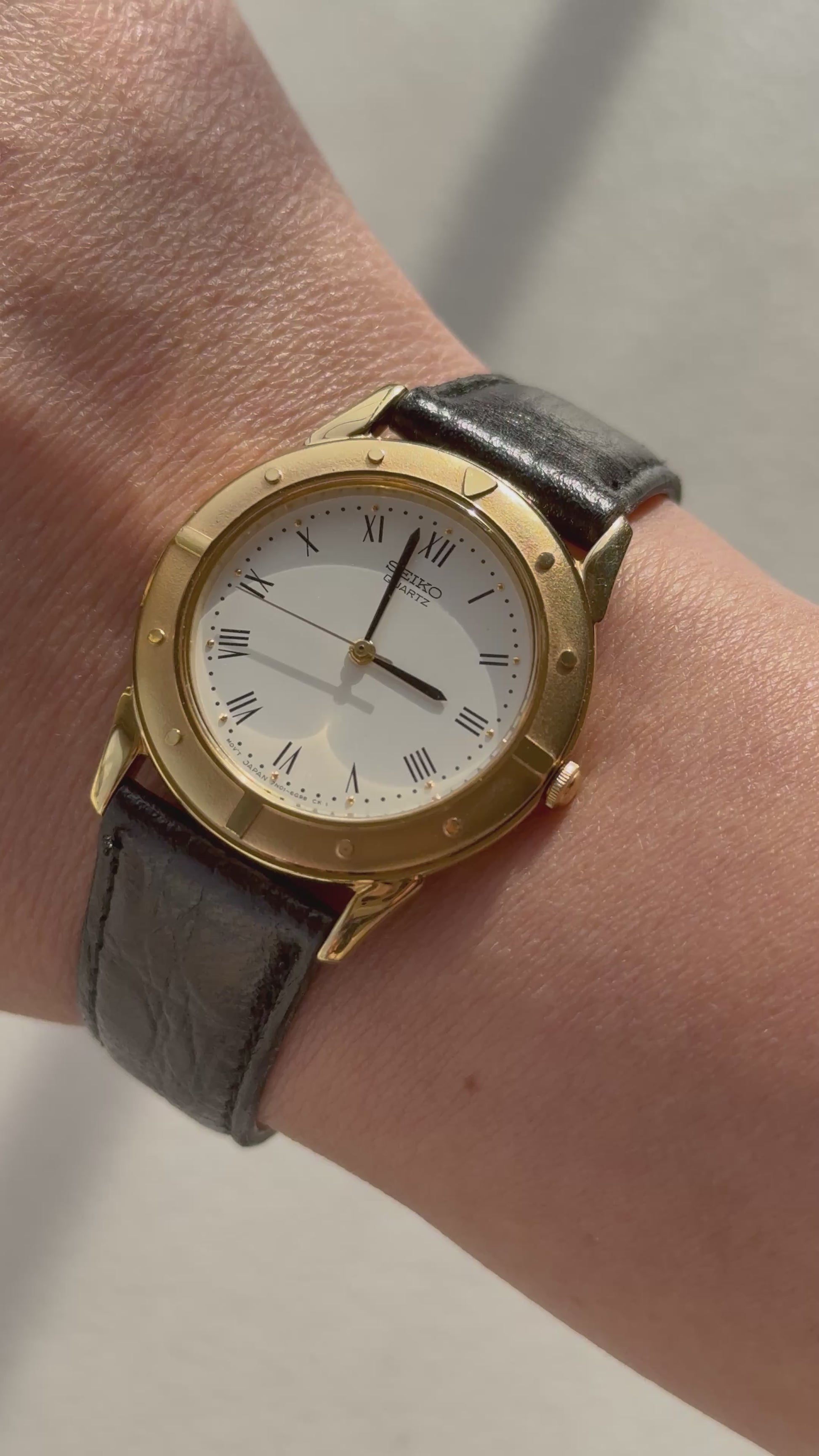 1994 Seiko Quartz Roman Nautical Gold Tone Watch