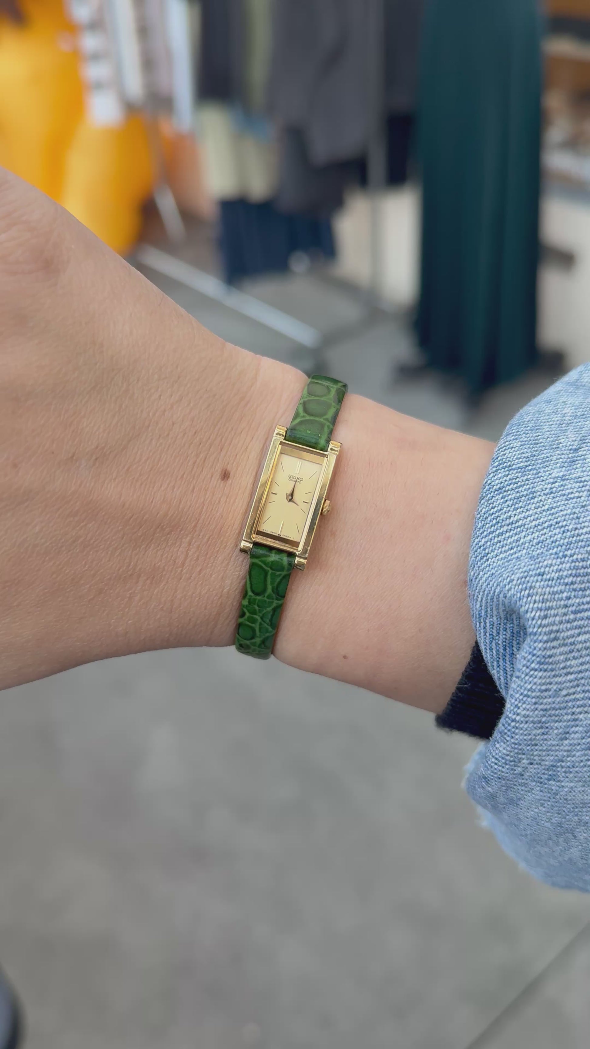 1996 Seiko Quartz Gold Tone Tank Watch