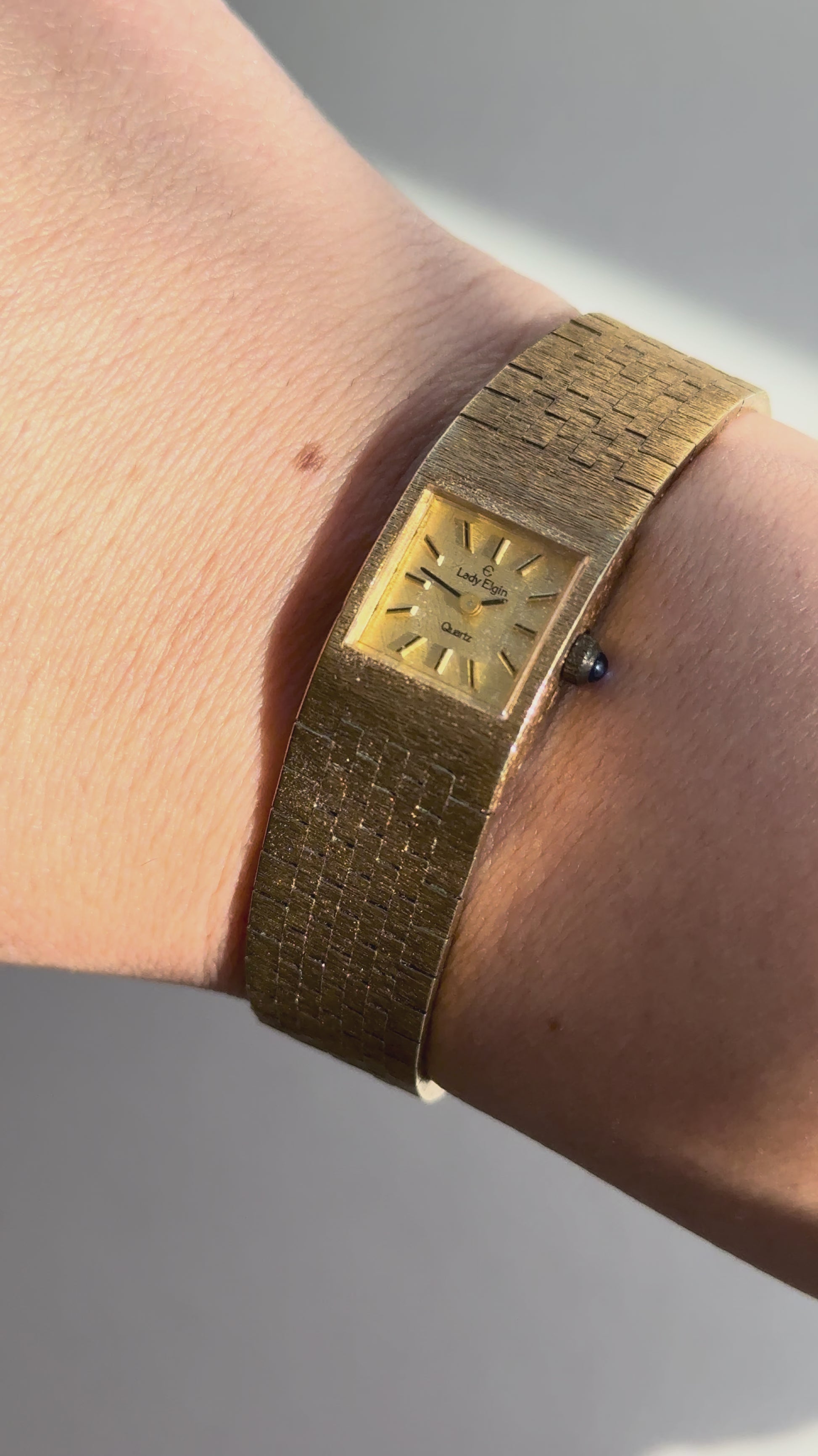 1970s Lady Elgin Quartz Gold Tone Watch