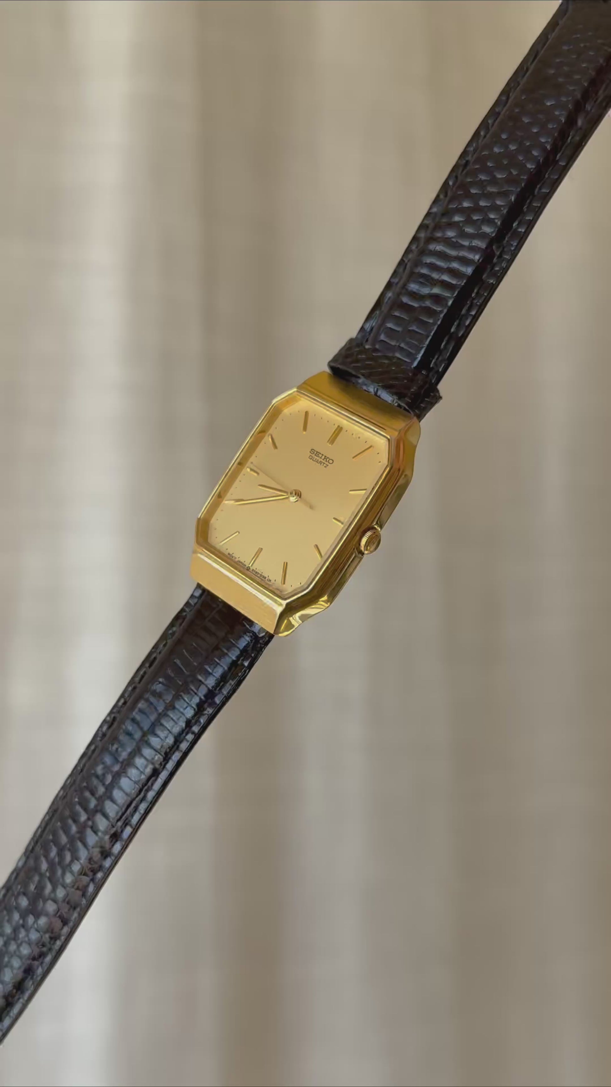 1989 Seiko Quartz Gold Tone Tank Watch